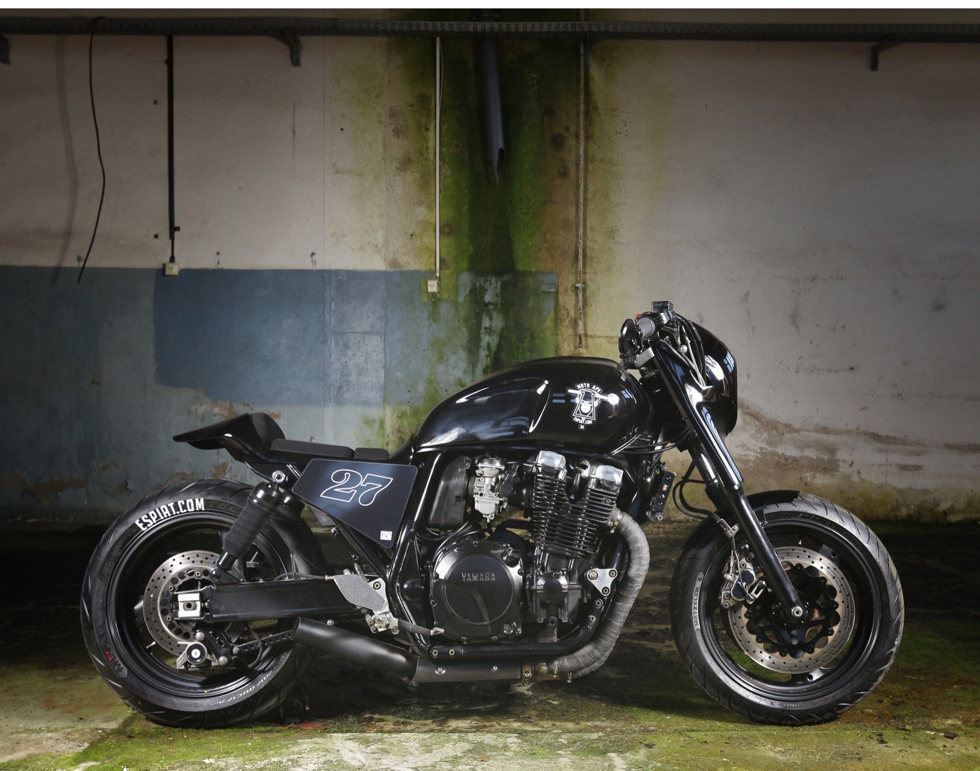 espiat-custom-xjr-daniel-schuh-dragster-cafe-racer-15