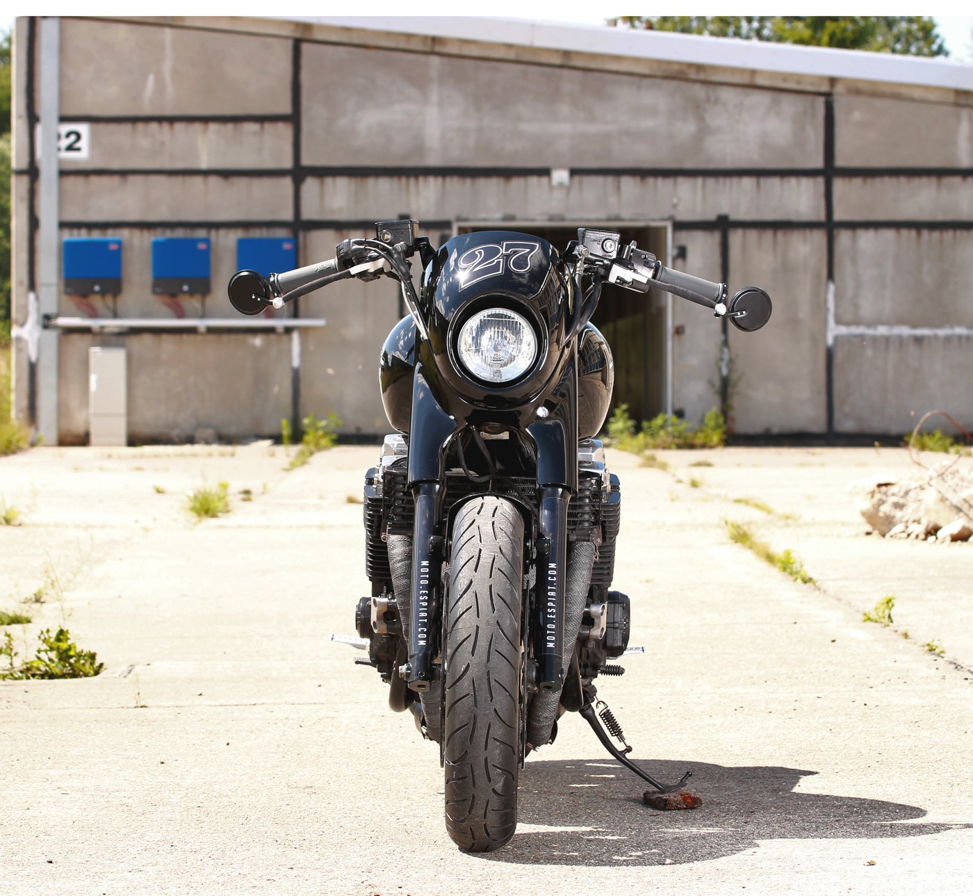 espiat-custom-xjr-daniel-schuh-dragster-cafe-racer-7