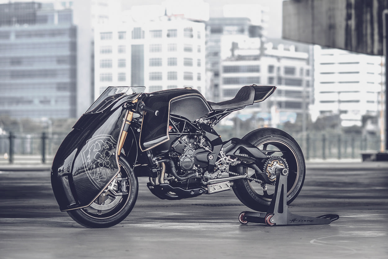 custom-mv-agusta-3