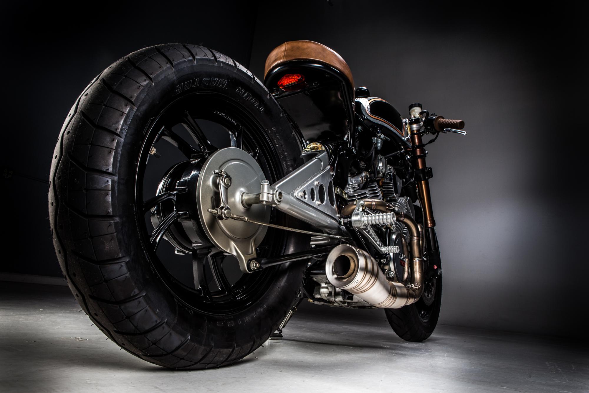 Motorelic_Black_Yammy-20