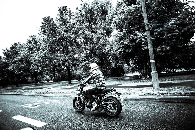 xsr_700_10